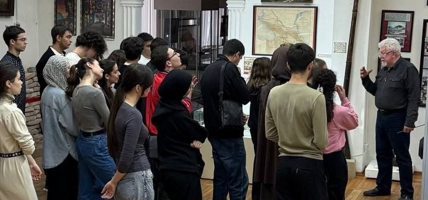 Доброй традицией для первокурсников ПМФИ стали экскурсии по музеям Пятигорска